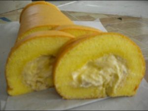 Membuat Kue Bolu Gulung Kering Durian