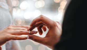 cincin kawin simpel